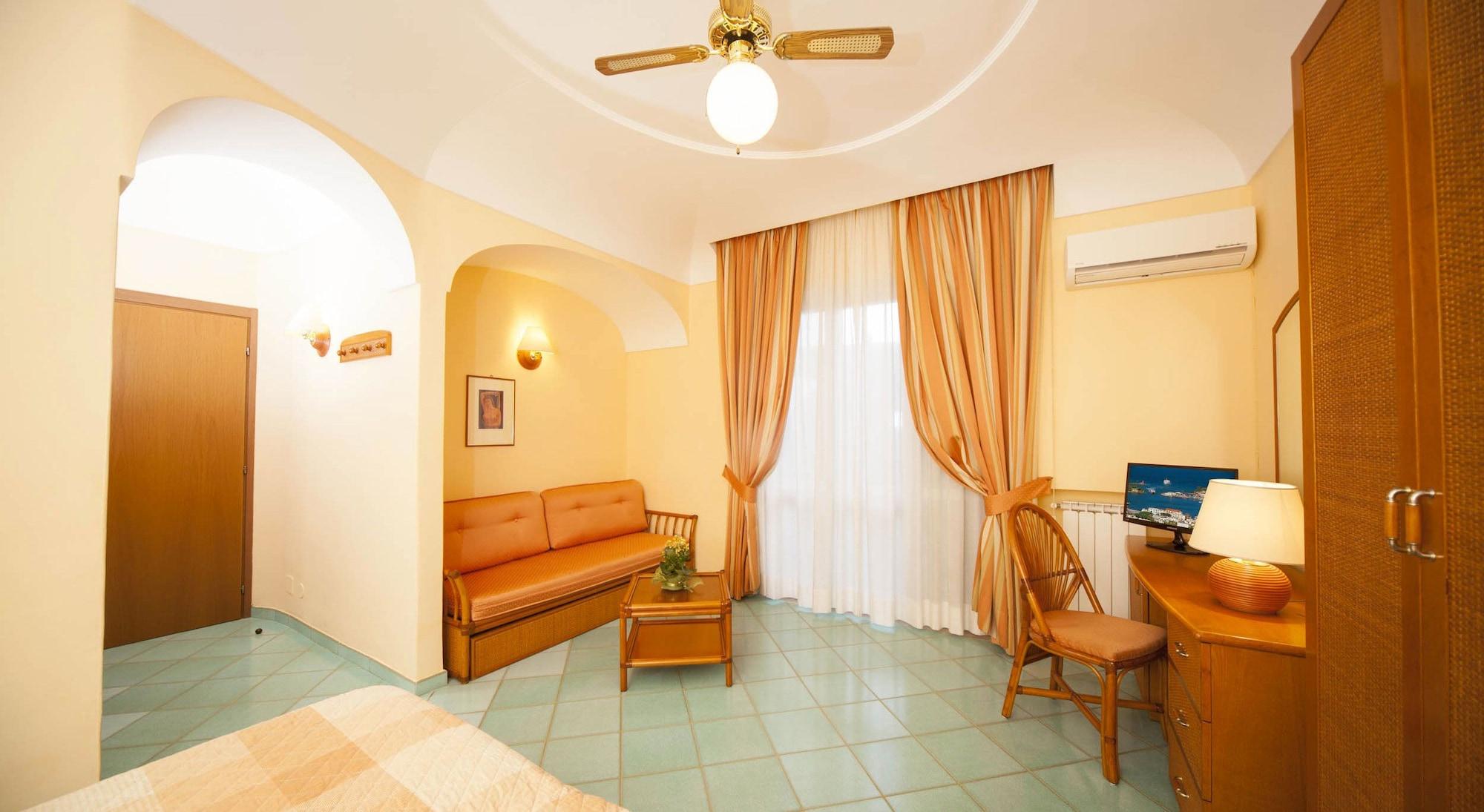 Hotel Ambasciatori Іскія Екстер'єр фото