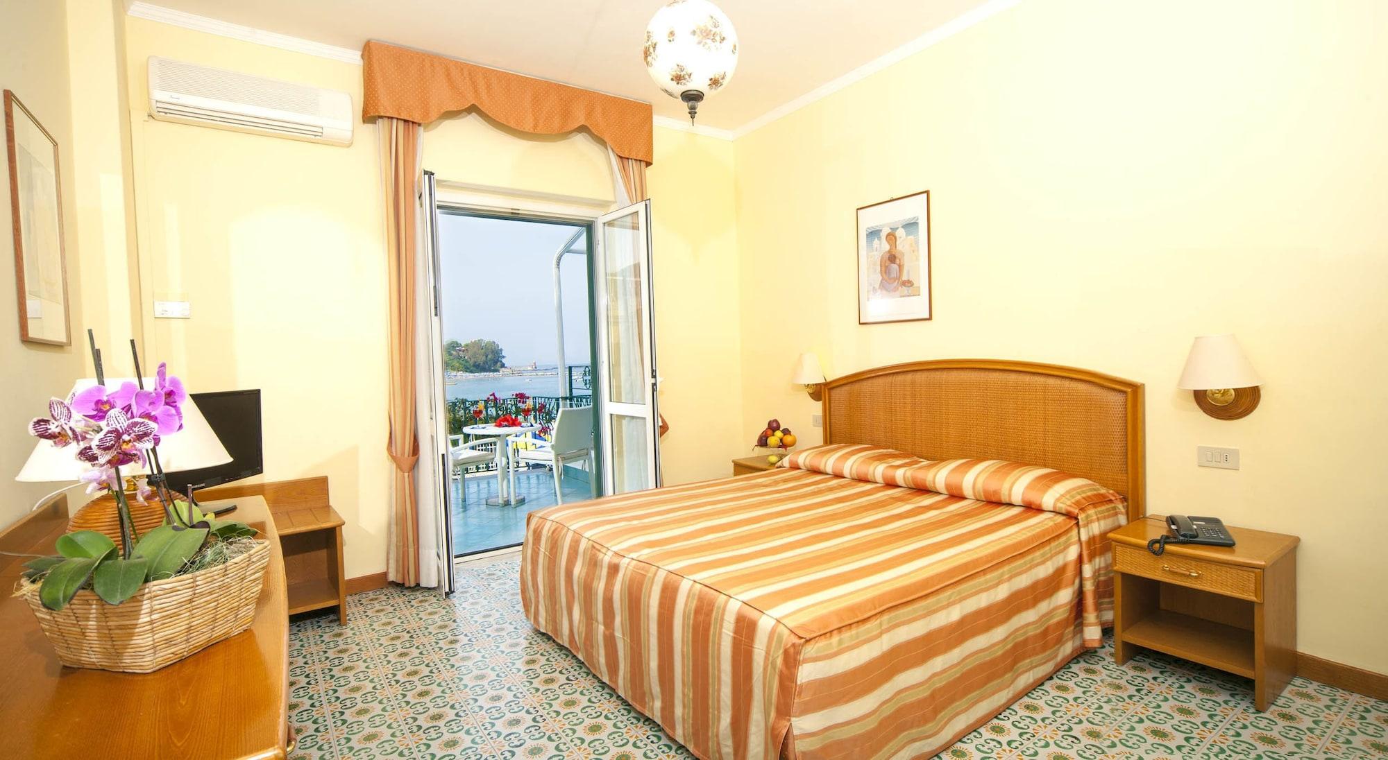 Hotel Ambasciatori Іскія Екстер'єр фото