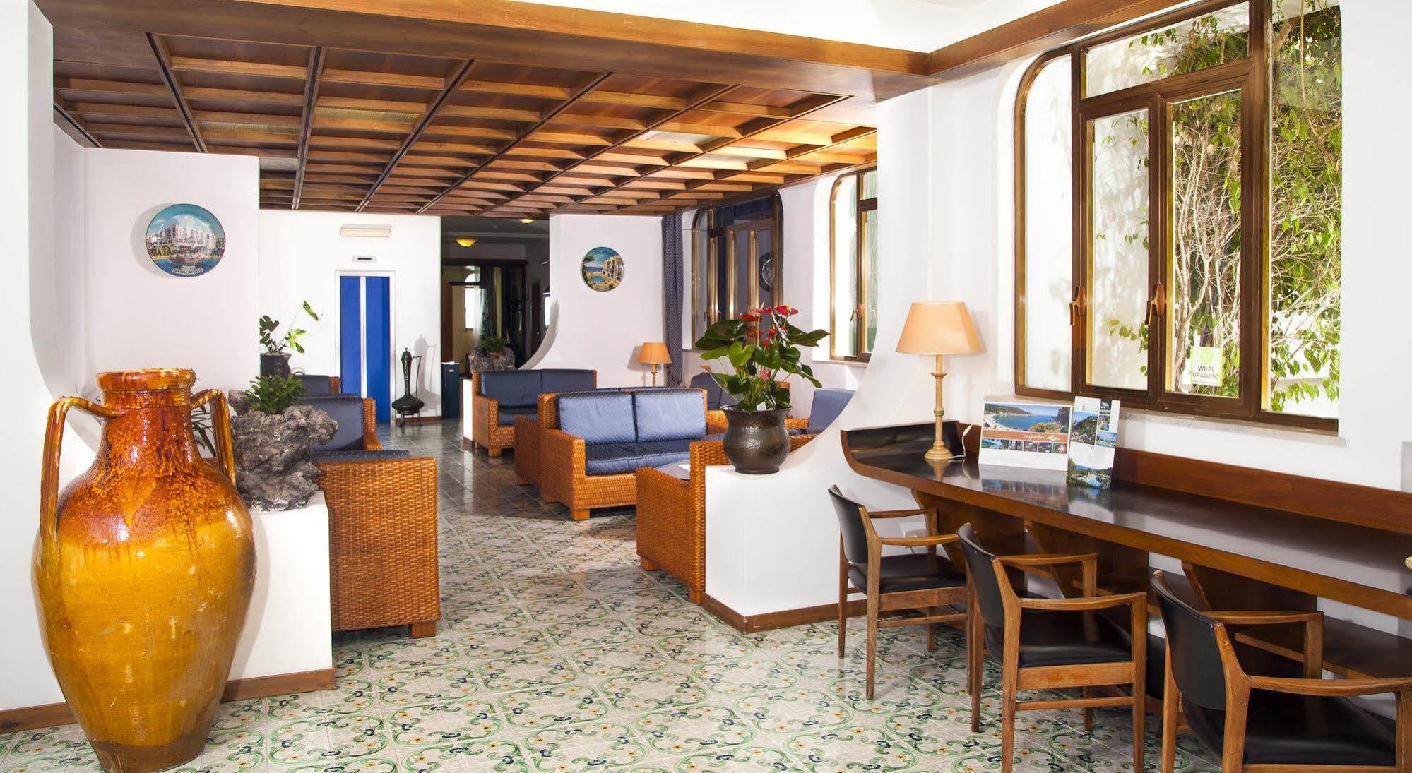 Hotel Ambasciatori Іскія Екстер'єр фото